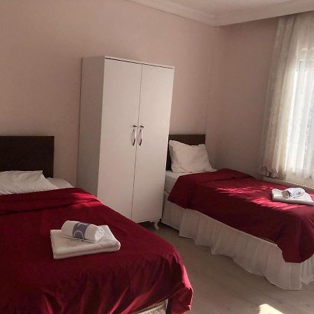 Ayberk Pansiyon Apartment ชานัคคาเล ภายนอก รูปภาพ